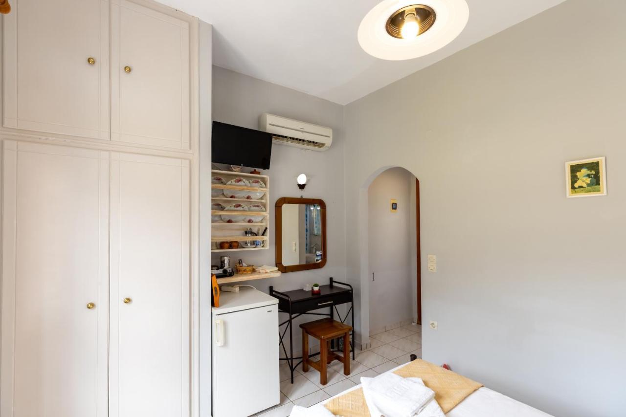 Peris Rooms Kamares  Exterior photo